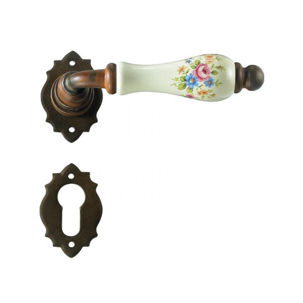 kvetinovy vzor porcelanova rukovat medena farba zelezna klucka dve rozety klucka rustikalny vintage romanticky styl lameridiana bytovy dizajn.jpg